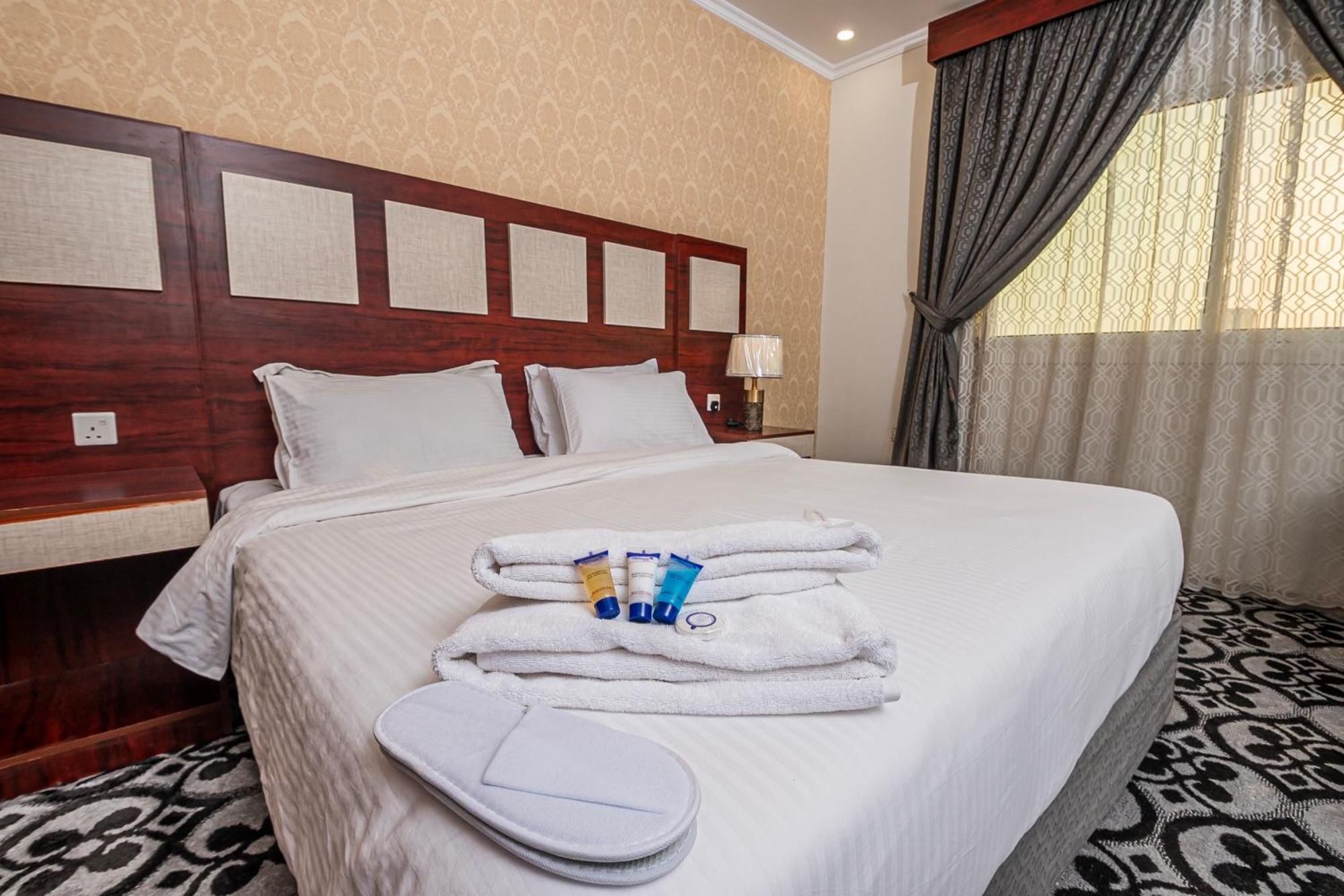 Ghalyt Ohud Aparthotel Medina ภายนอก รูปภาพ