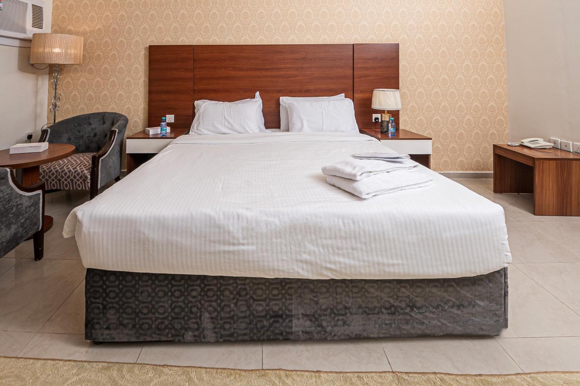 Ghalyt Ohud Aparthotel Medina ภายนอก รูปภาพ
